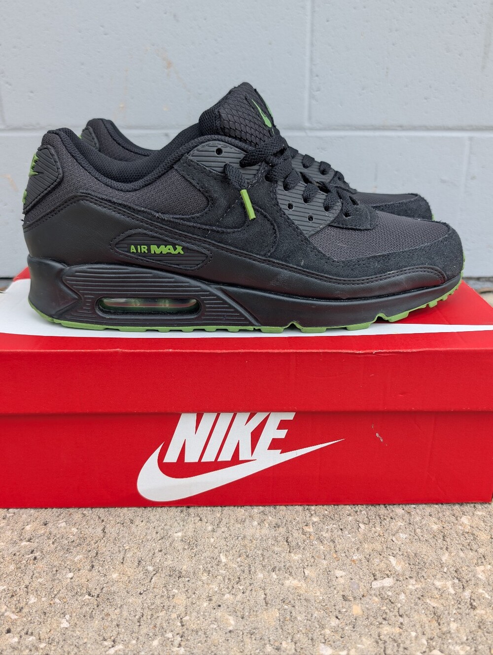 Nike Air Max 90 Chlorophyll Size 11.5